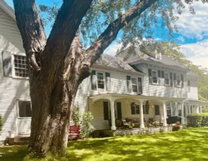 Image of Pet friendly, Family Homestead 1 hr from the coast!