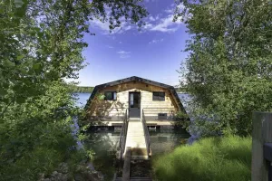 Image of Floating house \/ Houseboat ★ Baurechinsolite