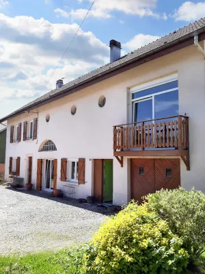 Image of Homerez - Comfortable Apartment with Garden