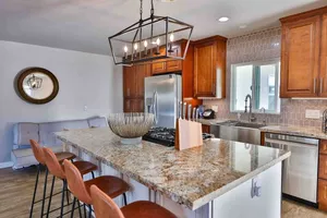Image of Near zoo&beach, King Suite, spa tub, canyon deck, EV