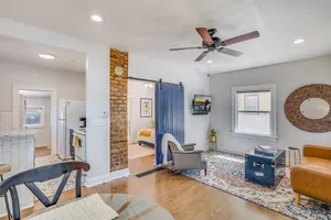 Image of Walk to Wesley Medical! Pet Friendly Bungalow