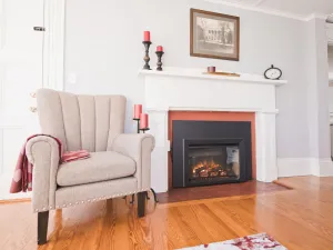 Image of The Crows Nest - 1747 Historic Isaac Pierce House 2nd floor centrally located