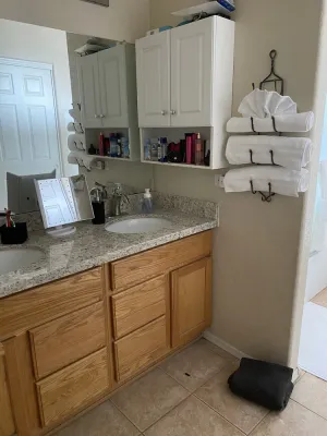 Image of Cozy family home. Minutes away from west gate ( state farm stadium)!!