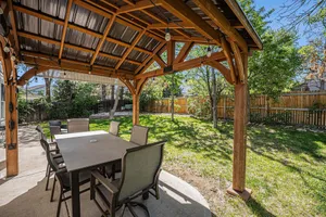Image of Tranquil Retreat Sauna Master Suite Lrg Yard