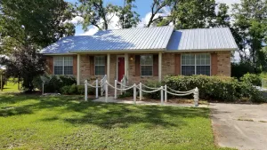 Image of Smooth Sail-In' ,Pups ok! Fenced Yard, Huge screen porch, Beautiful House!
