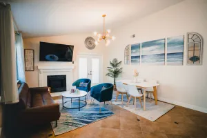 Image of Calming Coastal Oasis 3-bed 2-bath near central Sacramento, EV charger