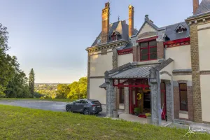 Image of Château de La Tisnère on the outskirts of Pau