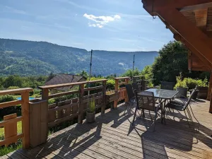 Image of Chalet ensoleillé dans les Hautes Vosges avec terrasse, local vélos et skis, charges incluses - FR-1-589-486