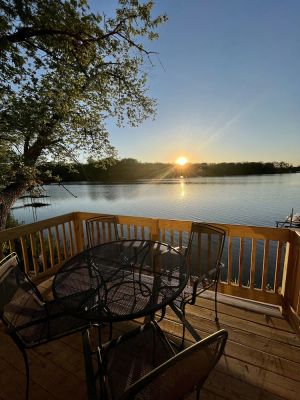 Image of Cozy lakefront cabin - on both Big and Little Spirit Lake