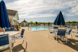Image of 3 Nt Summer Min! Lovely Home With Association Heated Pool and Hot Tub!
