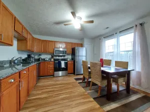 Image of 3 Bdr TH Near Historic District Fredericksburg Downtown