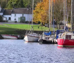 Image of Lakeside Luxury, Old World Charm - Free Fast WiFi 500mbs
