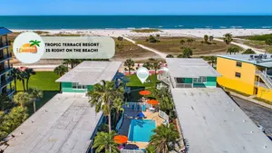 Image of Tropic Terrace Suite #4 - Beachfront Resort