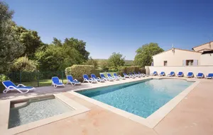 Image of Piscine extérieure | A 4km du village