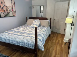 Image of Ground  floor efficiency apartment close to all attractions.One mile to hospital