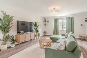 Image of 10 Mins to Beach - 2BR Private Pool + Spa + Grill