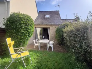Image of Maison cosy près de la plage de Kerfontaine, idéale pour 3 personnes avec jardin et parking - FR-1-639-113