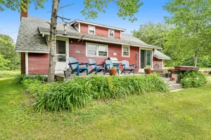 Image of Countryside home near skiing with private hot tub, amazing views & firepit