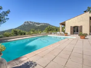 Image of Beautiful private villa for 6 people with private pool, TV, terrace and parking