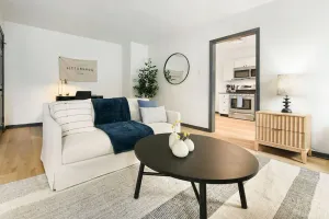 Image of King Bed, 2 Desks, Fast WiFi, Lively Lawrenceville