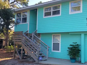 Image of LOW INTRO RATE!! Clean\/adorable with lots of nice features! Next to beach path.