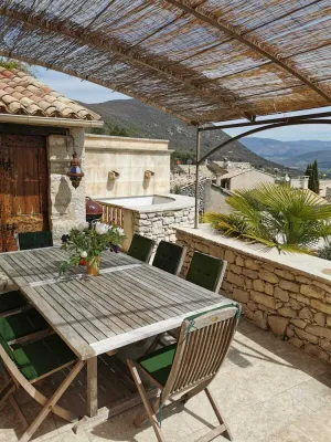 Image of 17th century house on the outskirts of the charming medieval village of Banon.