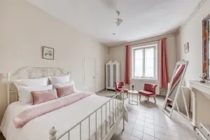 Image of Paris in the country