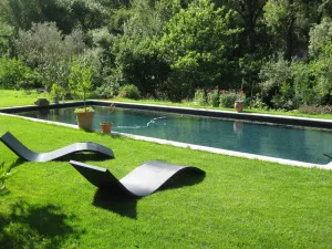 Image of Beautiful duplex with large pool and park in 18th century house