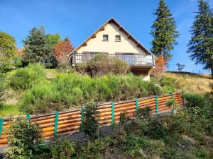 Image of AGREABLE CHALET à BESSE au coeur de la nature Berthelage