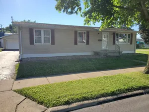 Image of COVE DISTRICT HOUSE WITH VIEW OF CEDAR POINT