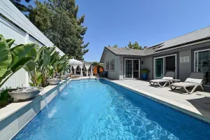 Image of Pool house with Sauna SPA 7miles away from beach