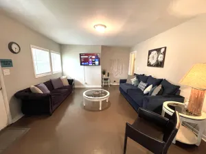 Image of Stay at The Roebuck- Remodeled & 9 min to DT