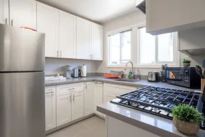 Image of LuxoStays l! ! Lovely 2BR #SFO #Train #Laundry