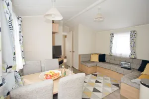 Image of Luxury holiday retreat set within Oakdene Forest - Park activities pass included free!