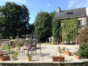 Image of Modernised Stone Cottage in Beautiful Suisse Normande