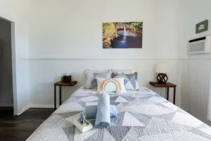 Image of Somewhere over the Rainbow Loft with AC Hilo