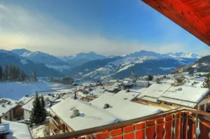 Image of 2.5 room roof apartment in Falera with stunning view, additional gallery