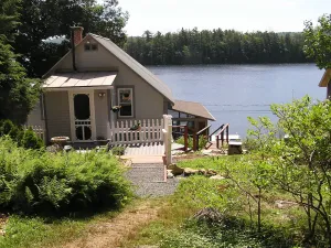 Image of Victorian Lakefront Cottage With Spectacular Sunrise View Of Water