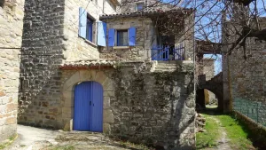 Image of Exposed stone house, pets welcome, in the countryside.