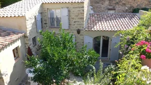 Image of pretty house in duplex courtyard garden Cassano 20 'beach Calvi \/ Ile-Rousse