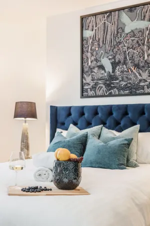 Image of Elegant 3Bed Apartment in Kensington Olympia