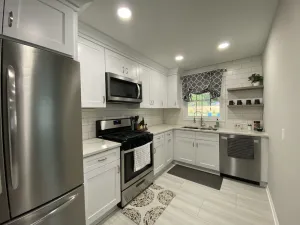 Image of Aurora Apartment with fast Wi-Fi, in the unit laundry and garage.