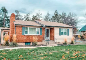 Image of Prime Location: Spacious 3 BR 2 BA + 10 mins DT & BSU