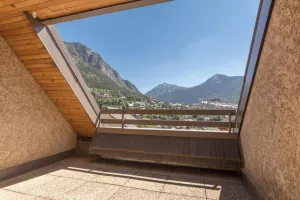 Image of 1st floor, view panoramic, balcony, parking, tv, ski locker, 26m², Serre Chevalier