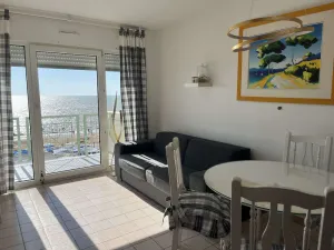 Image of 2-room apartment with pool and sea view, parking in Châtelaillon-Plage