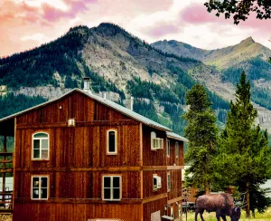 Image of Luxury Yellowstone Chalet - Mountain Views With Jacuzzi & Sauna!