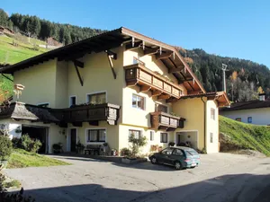 Image of Nice apartment for 5 people with WIFI, TV, terrace, pets allowed and parking