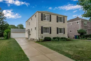 Image of Entire 4 bedroom 2 bathroom House in North Buffalo with Free Driveway Parking