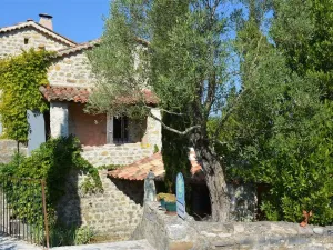 Image of 2-room house with air conditioning and pets allowed in Grospierres