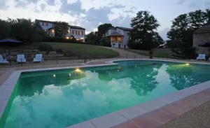 Image of Gîte Le Chardonnay, Béziers near Canal du Midi with swimming pool